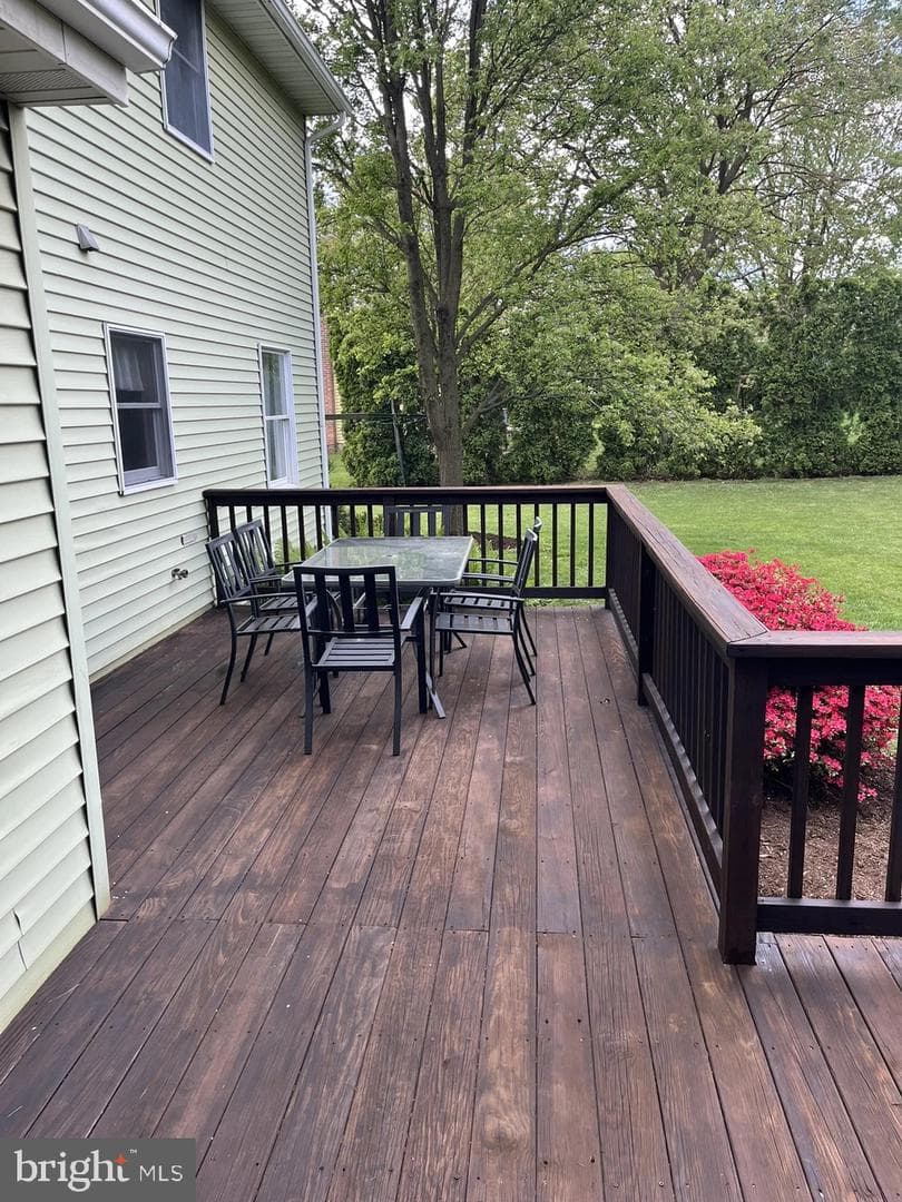 213 Tobacco Road photo 49