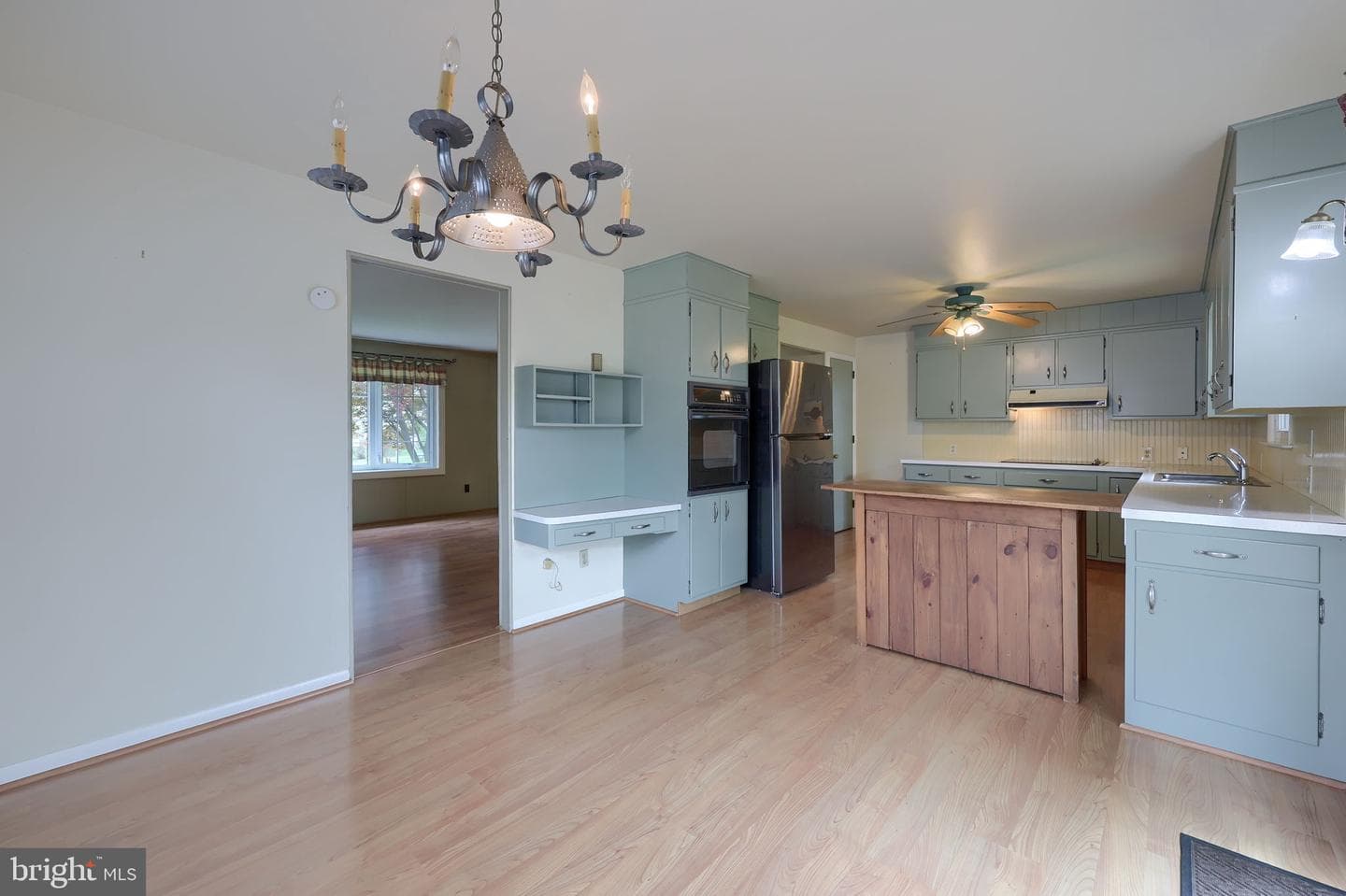 33 Woodland Avenue photo 12