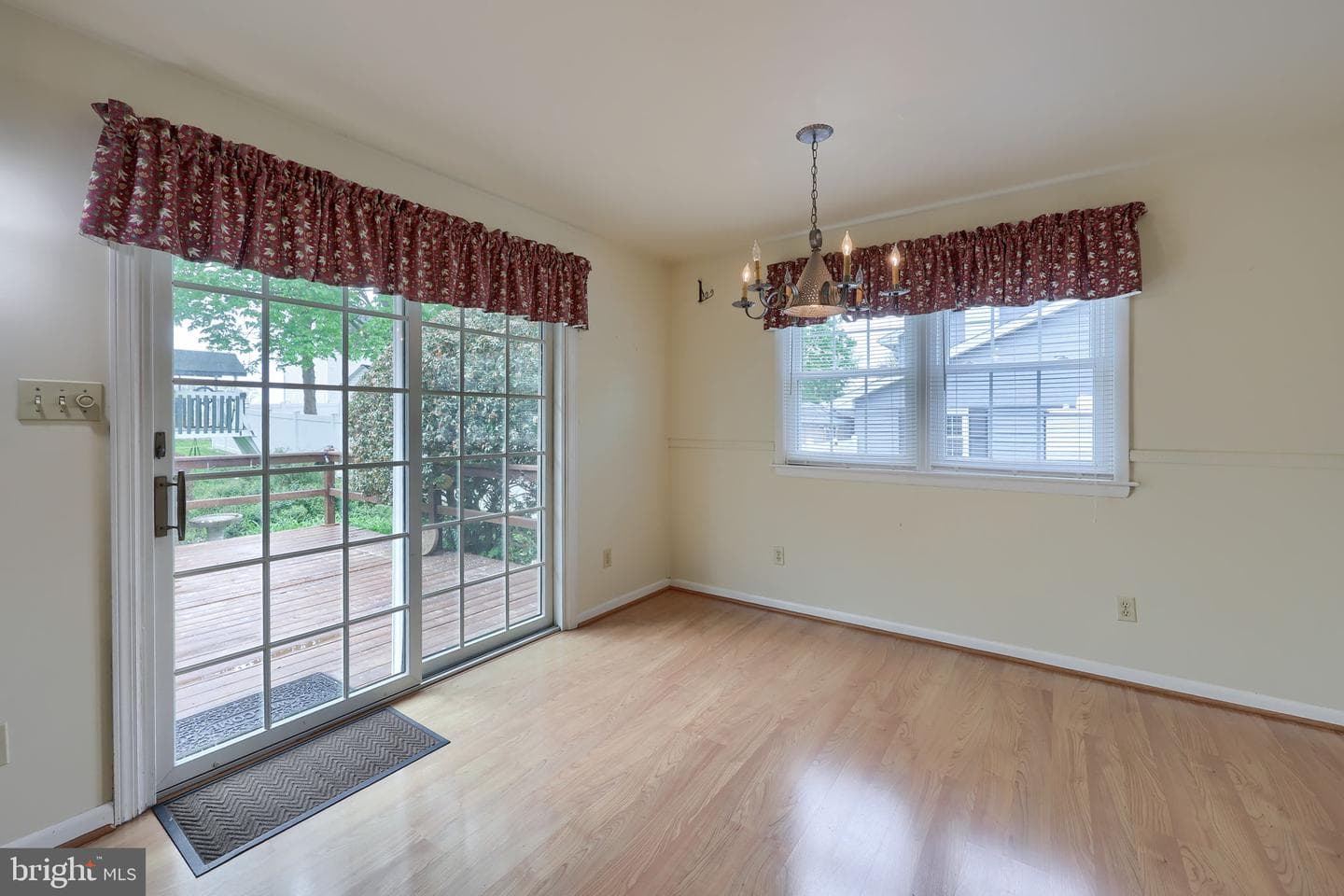 33 Woodland Avenue photo 13