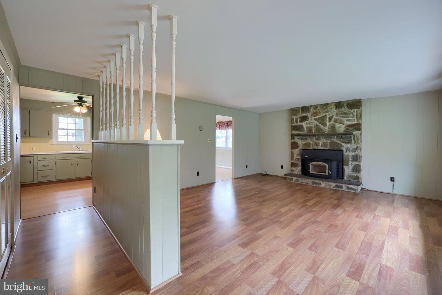 33 Woodland Avenue photo 3