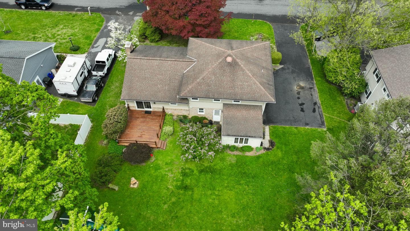 33 Woodland Avenue photo 38