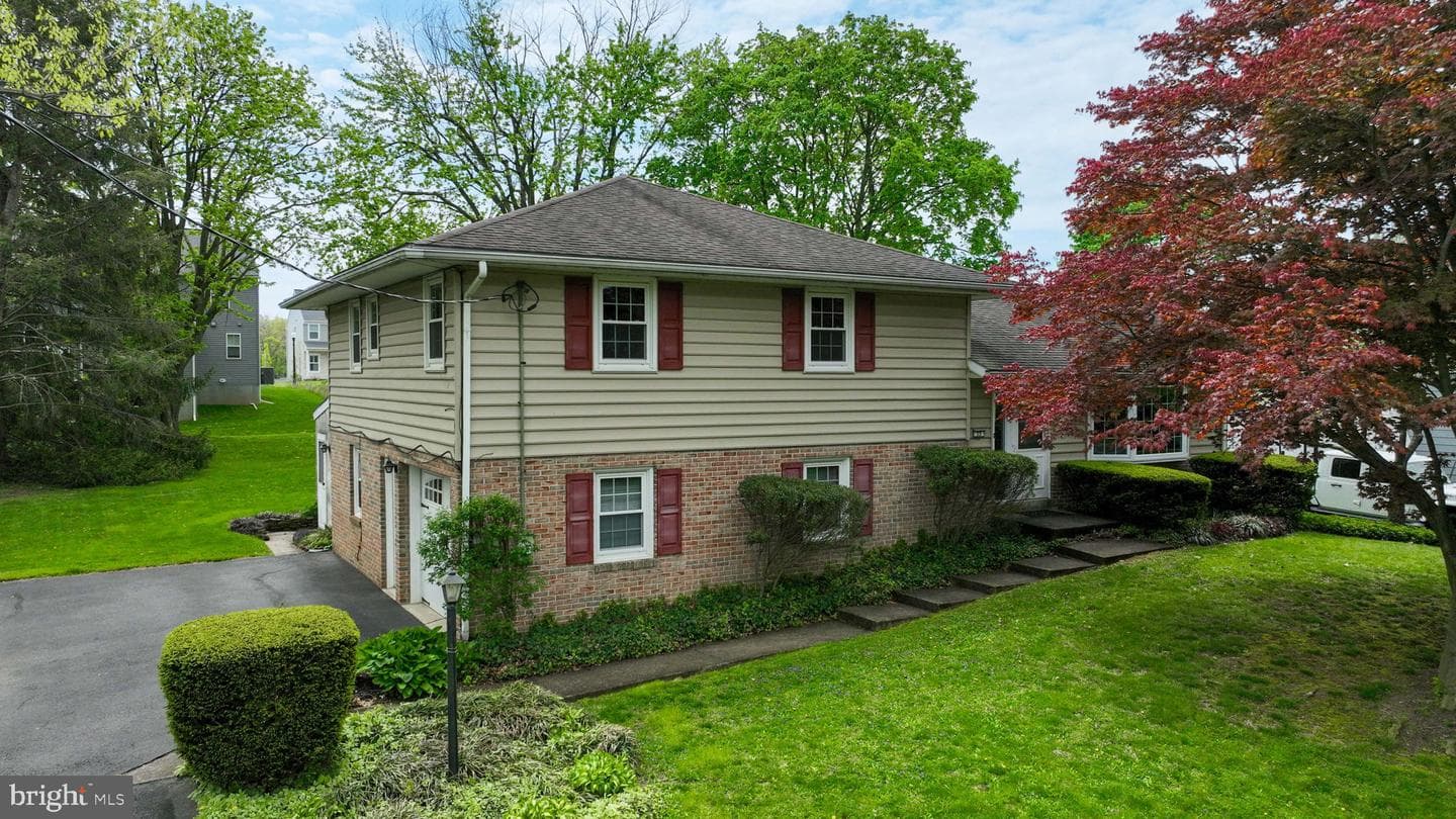 33 Woodland Avenue photo 49