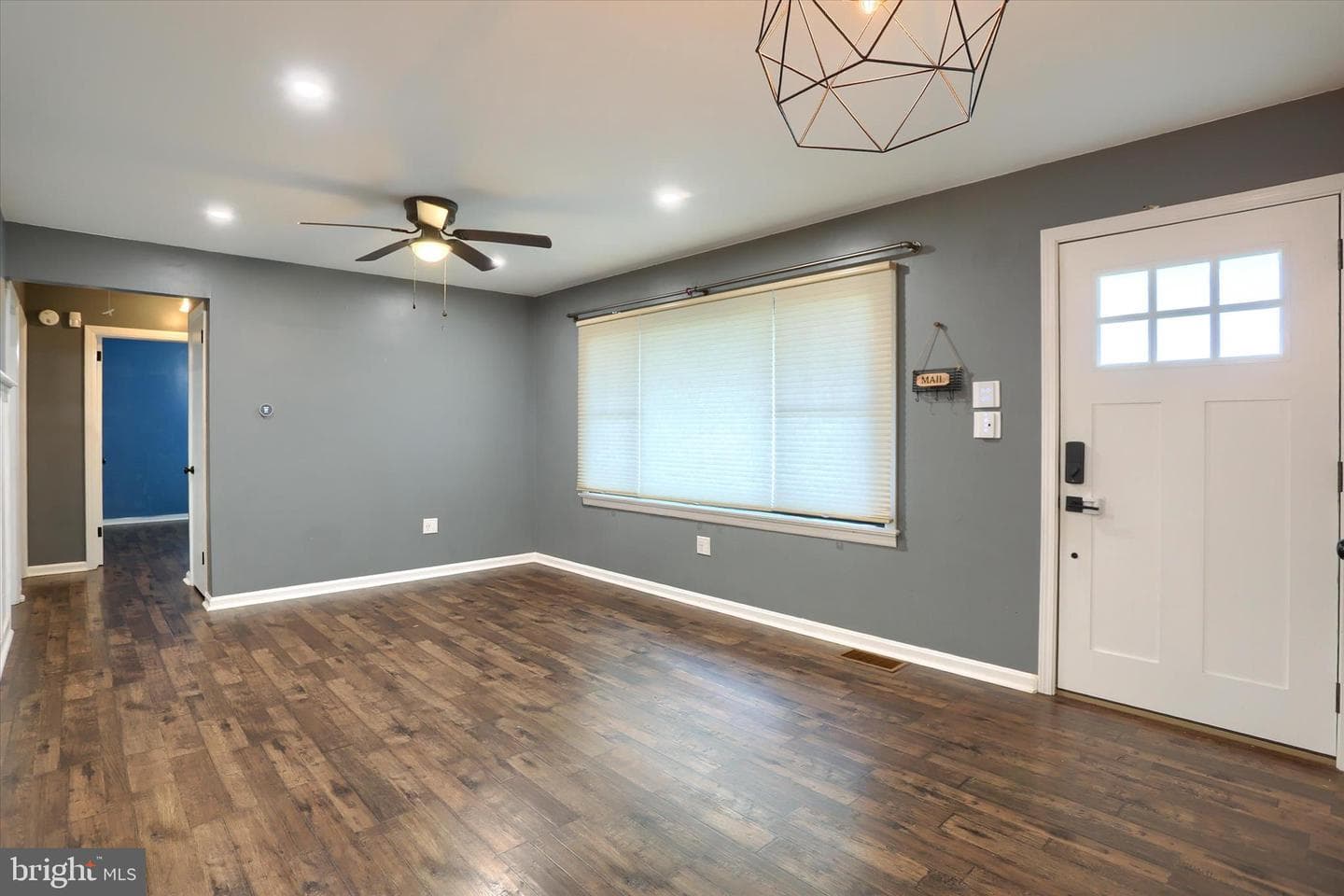 413 Birchland Avenue photo 6
