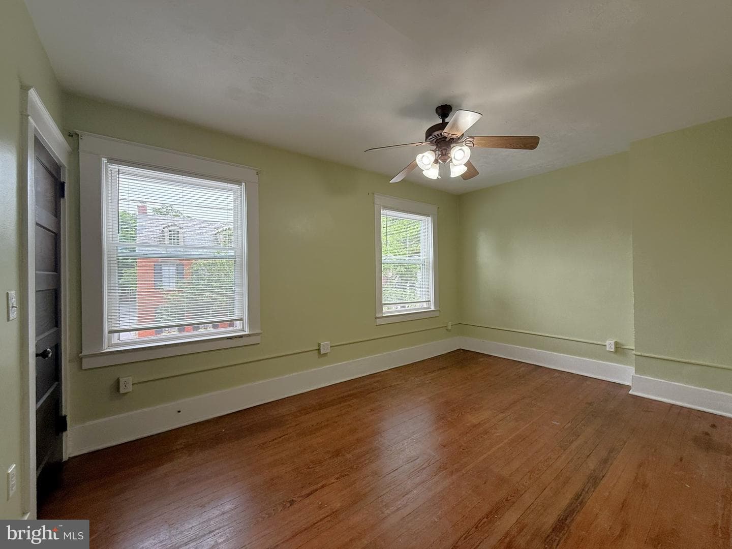 40 N Plum Street photo 8