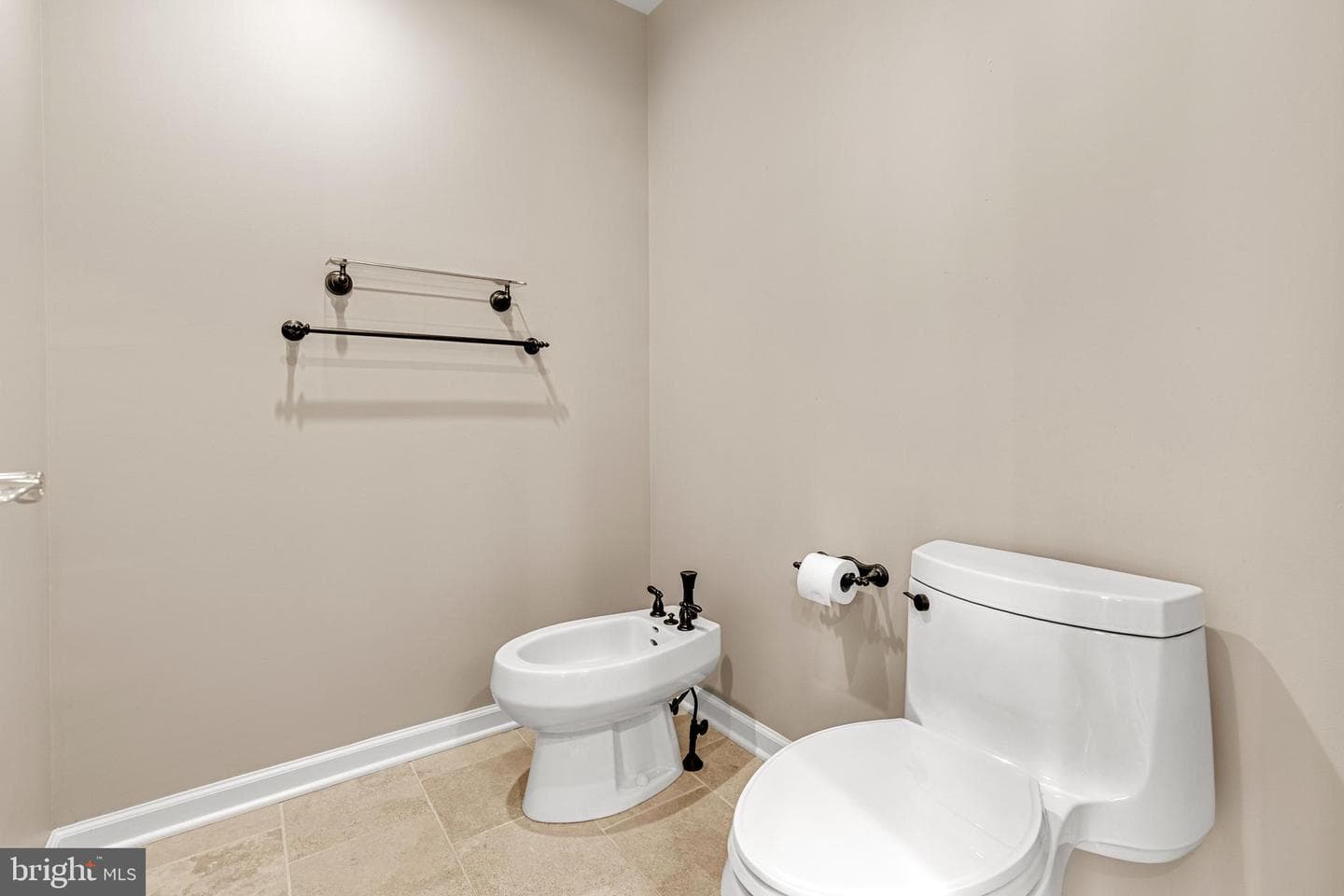 1358 Sylvan photo 48