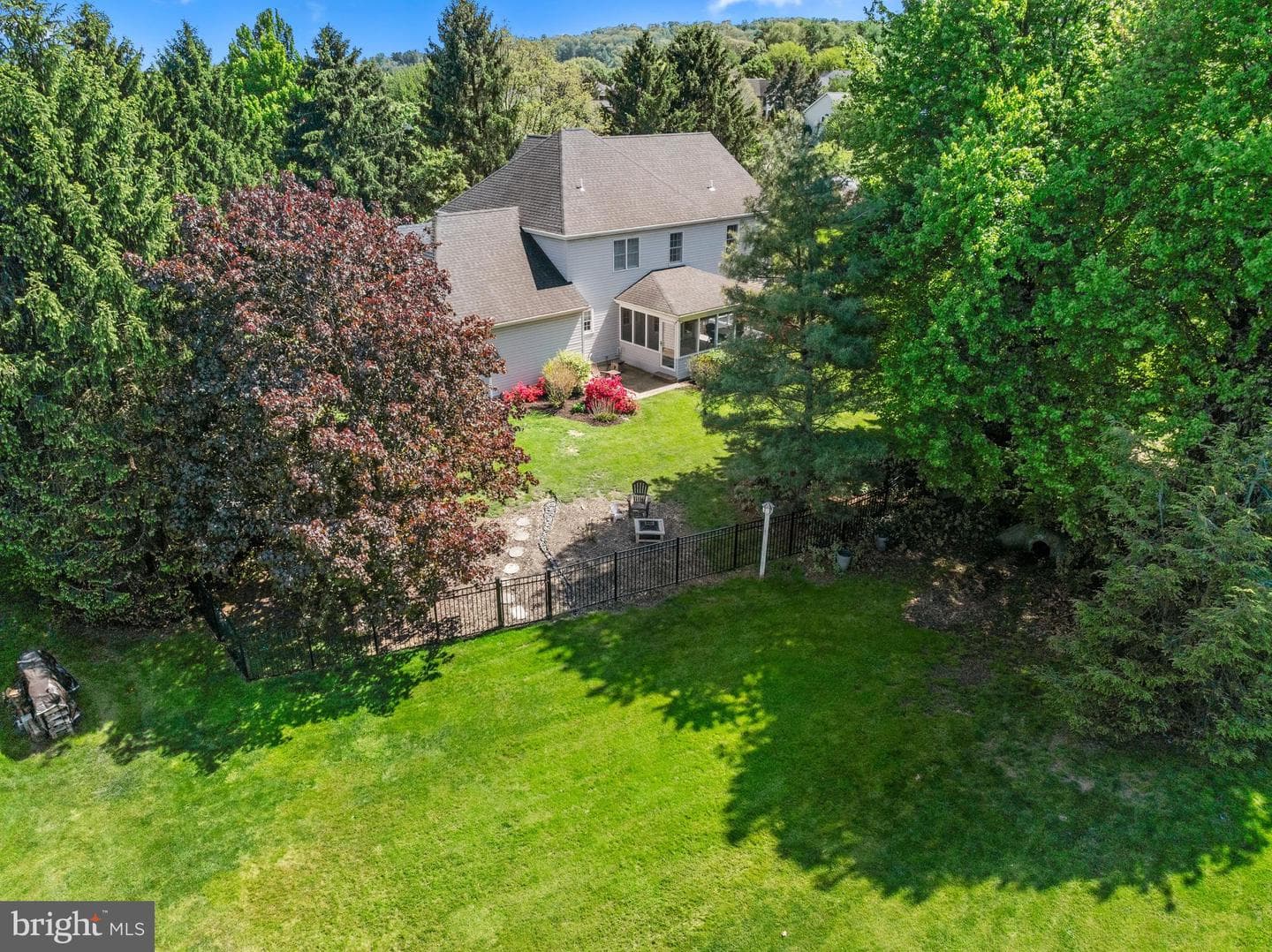1358 Sylvan photo 77