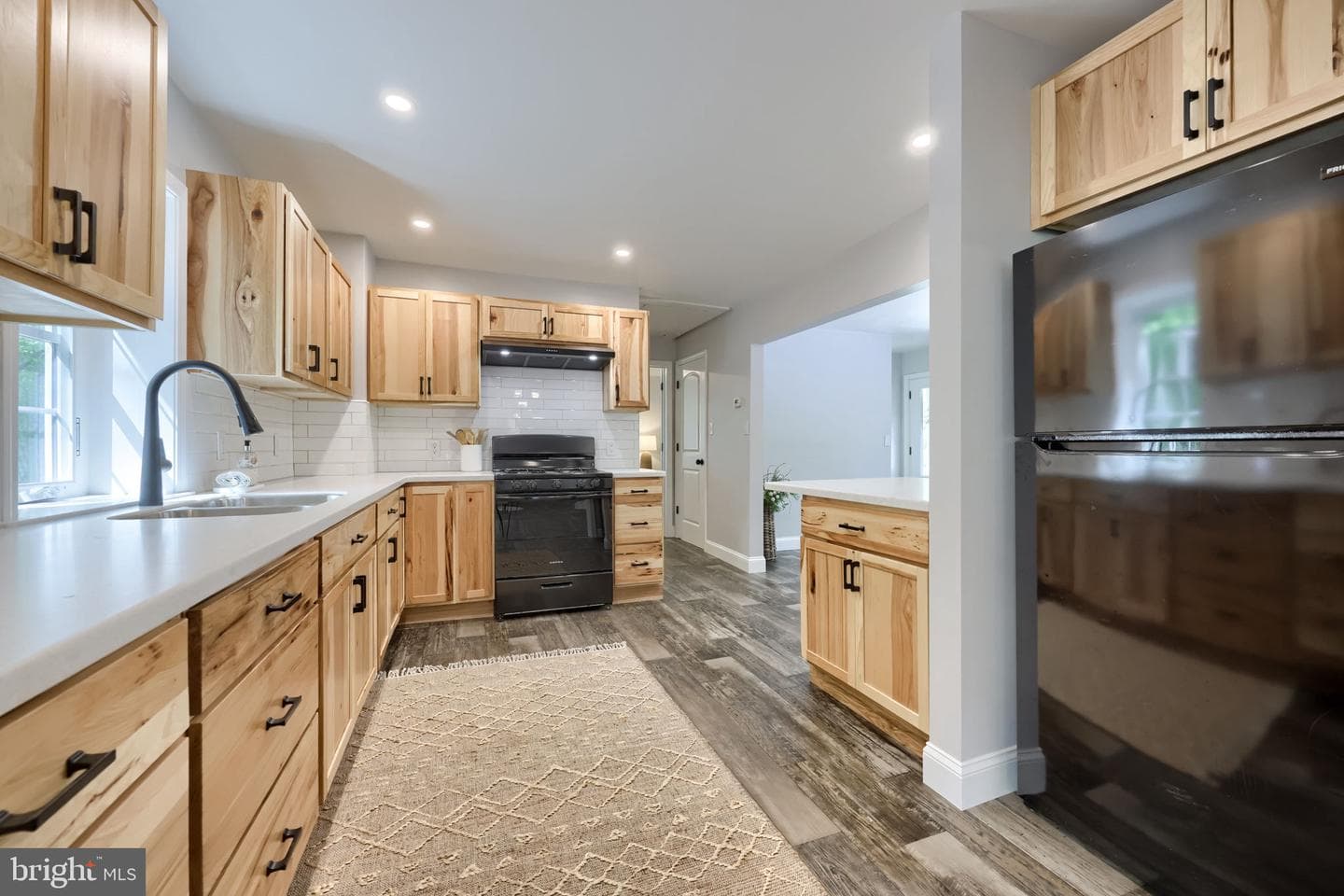 142 River Road photo 12