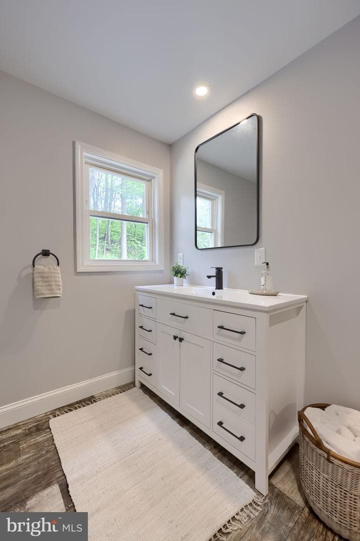 142 River Road photo 23