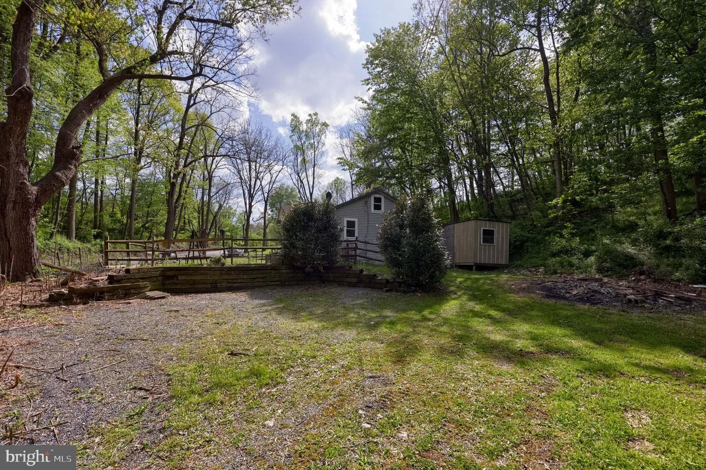 142 River Road photo 32