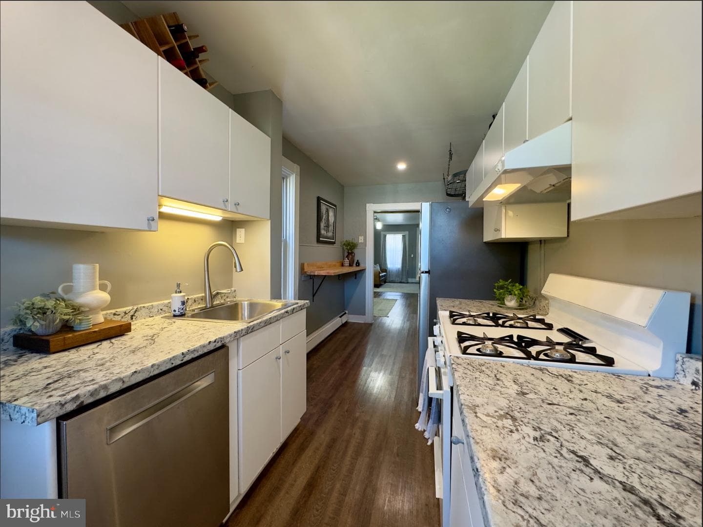 315 1/2 E Chestnut Street photo 9