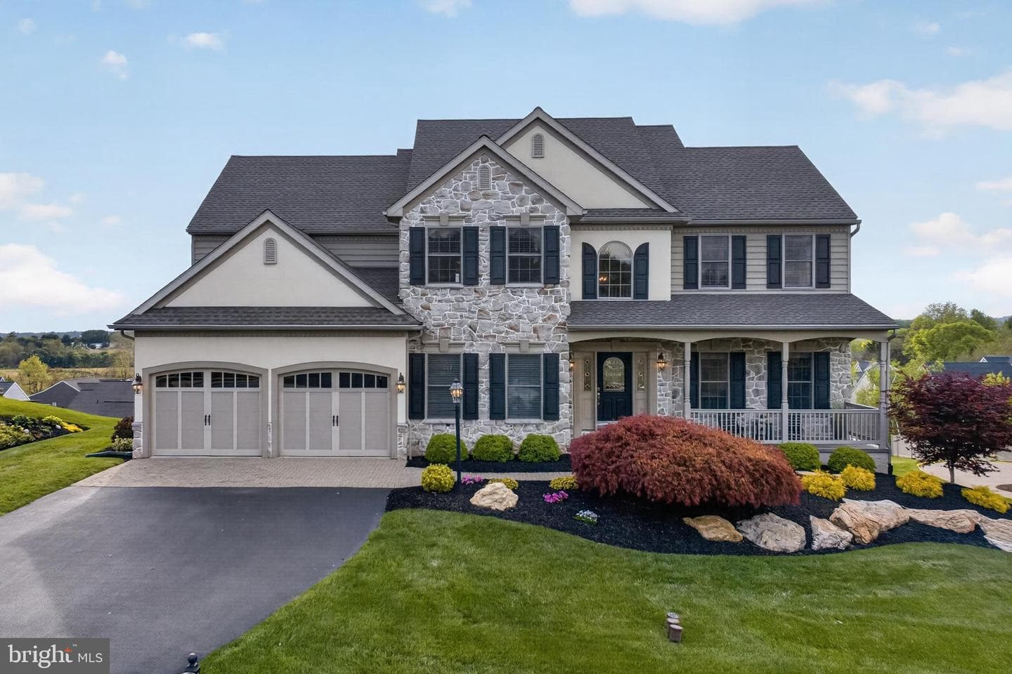 10 Surrey Drive