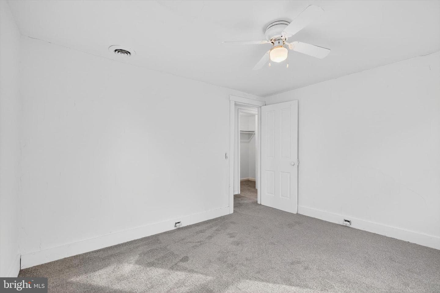 2147 Cloverleaf Road photo 23