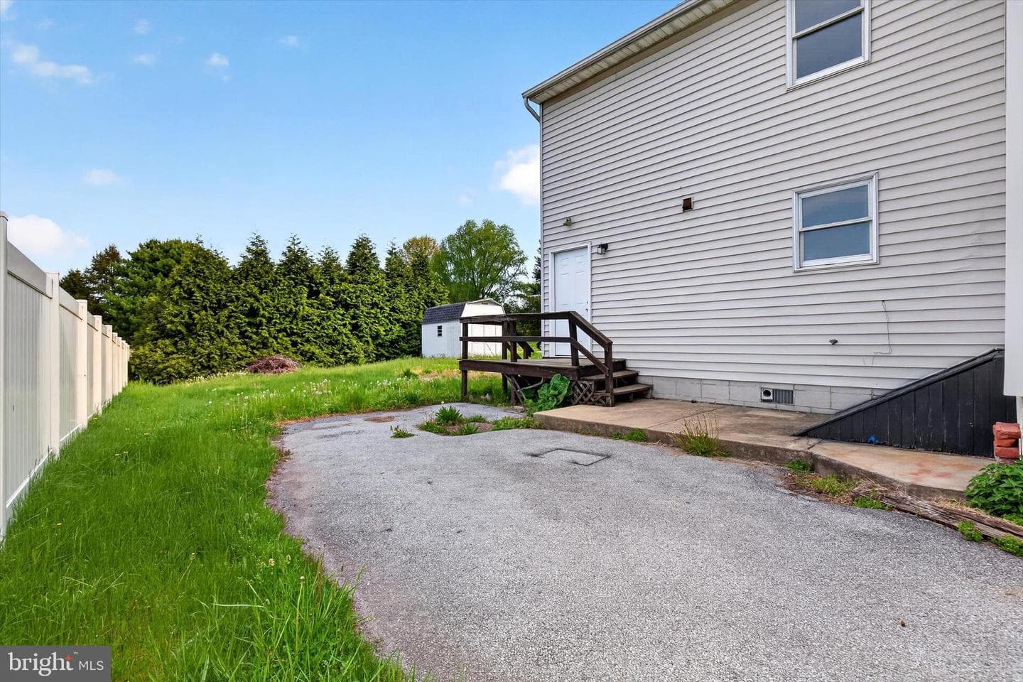 2147 Cloverleaf Road photo 27