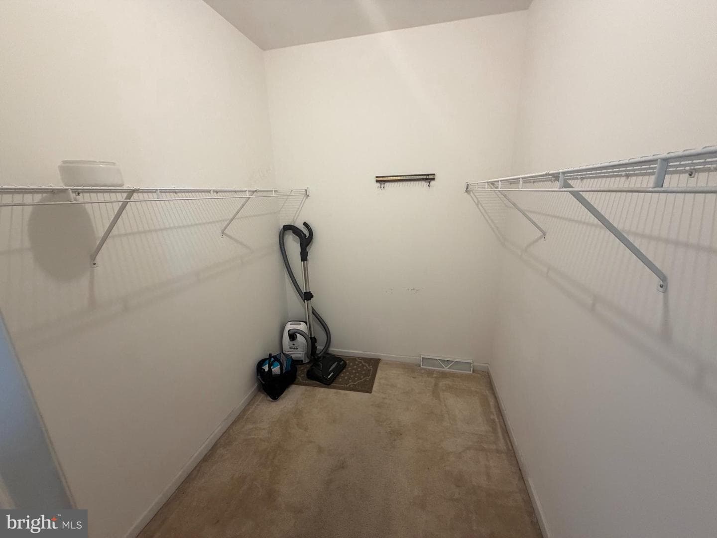 428 Haymarket Lane photo 16