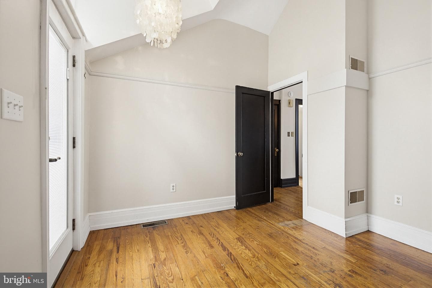 432 W Marion Street photo 22