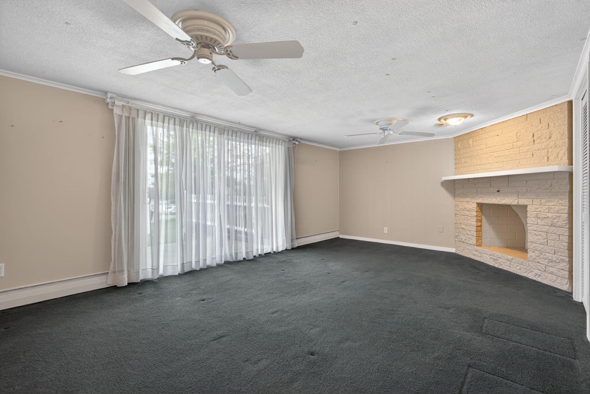 605 Groff Avenue photo 31