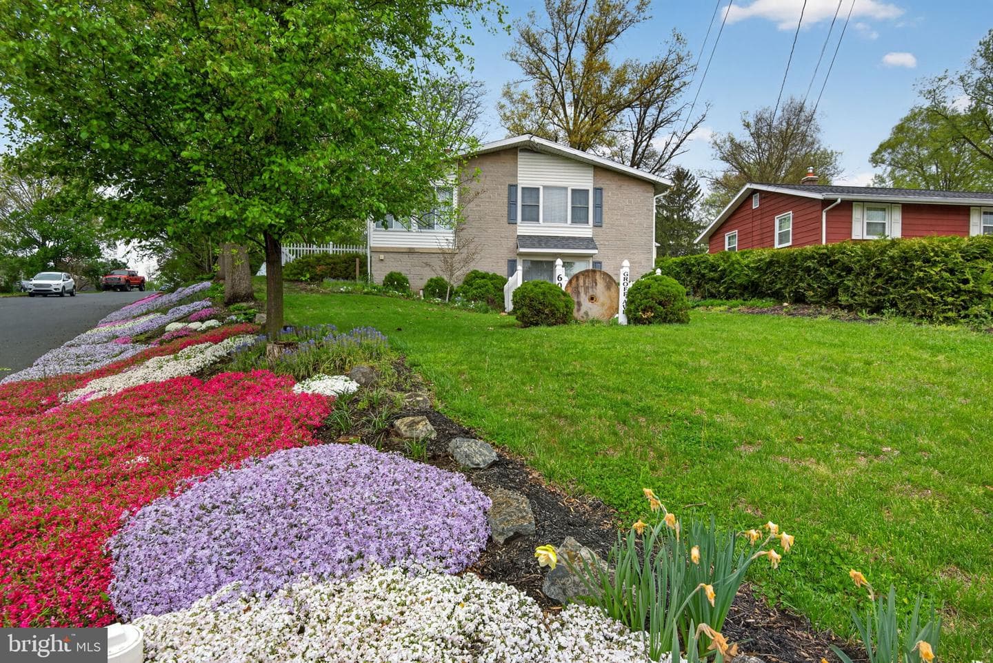 605 Groff Avenue photo 48