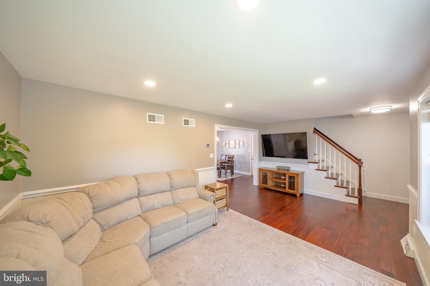 115 Larkspur Drive photo 5