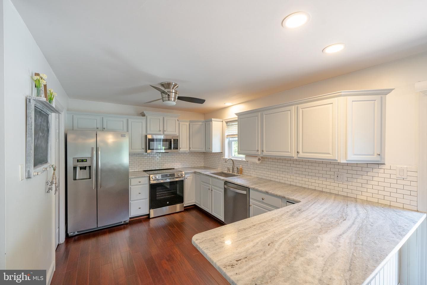 115 Larkspur Drive photo 9