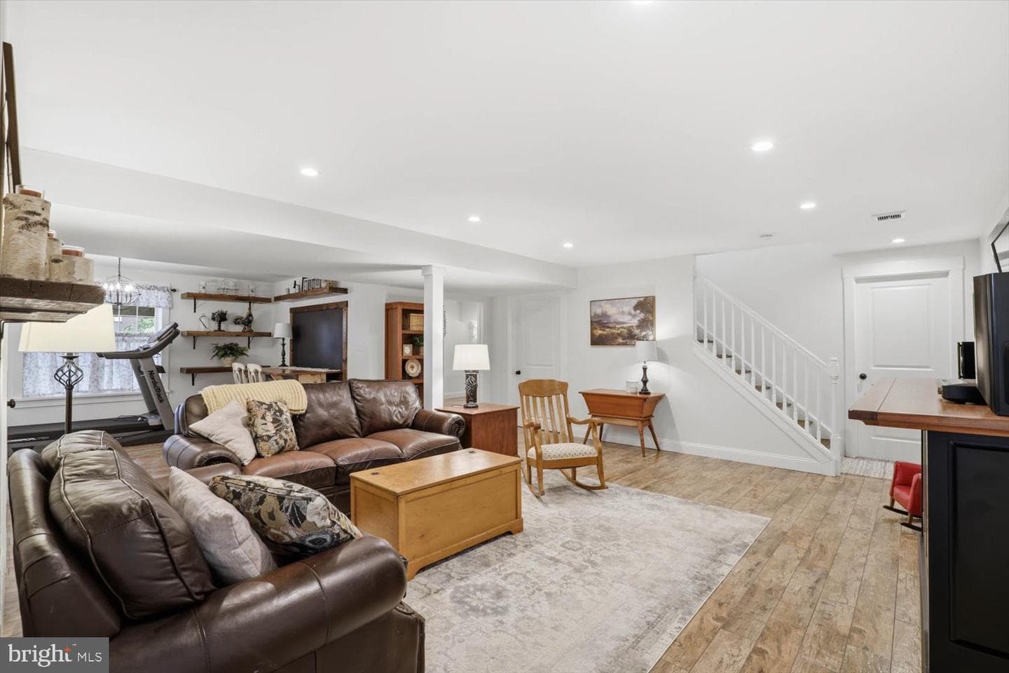 162 Huntingwood Drive photo 33