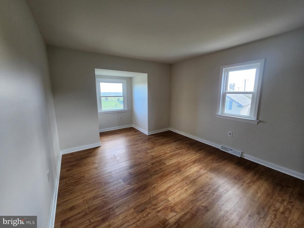827 Disston View Drive photo 9