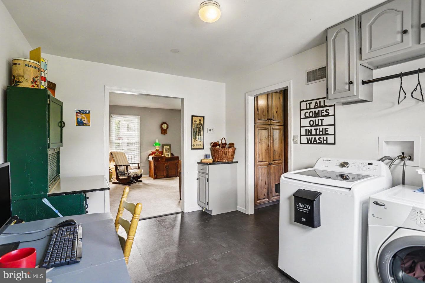 228 Cliff Lane photo 37