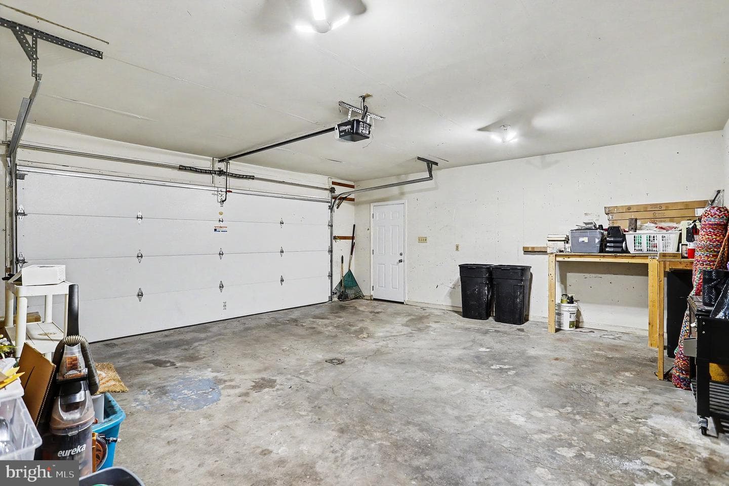 228 Cliff Lane photo 39
