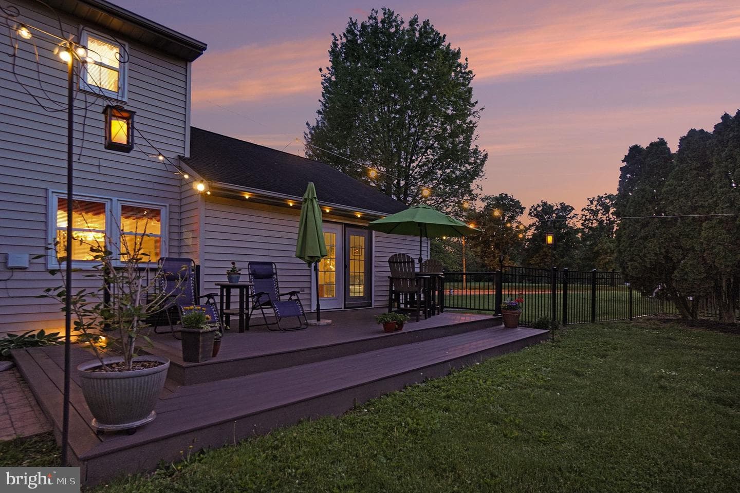 228 Cliff Lane photo 44