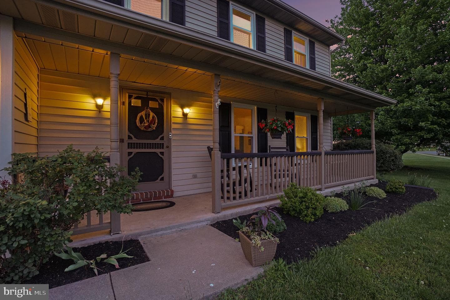 228 Cliff Lane photo 47