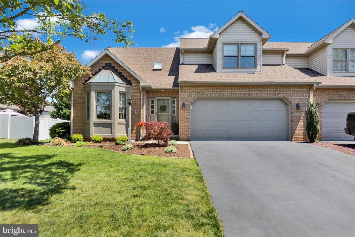 2693 Cobblestone Lane