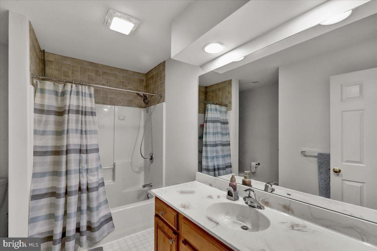 2693 Cobblestone Lane photo 35