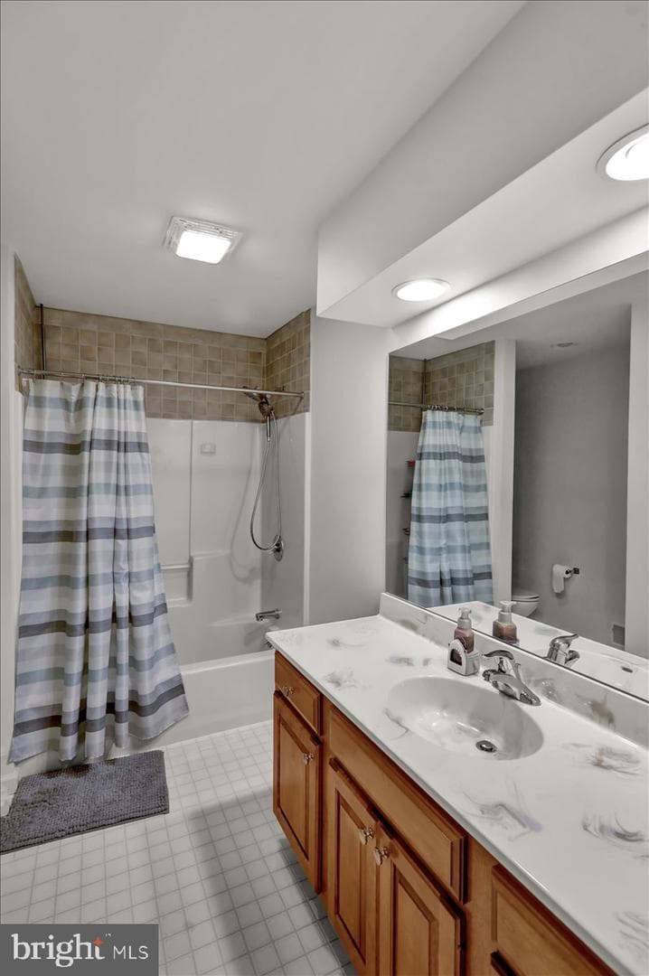 2693 Cobblestone Lane photo 36