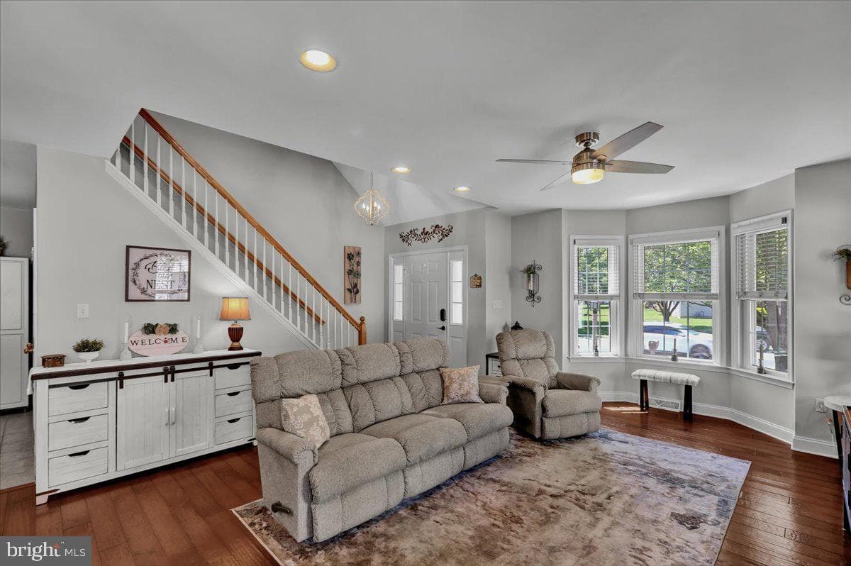 2693 Cobblestone Lane photo 7