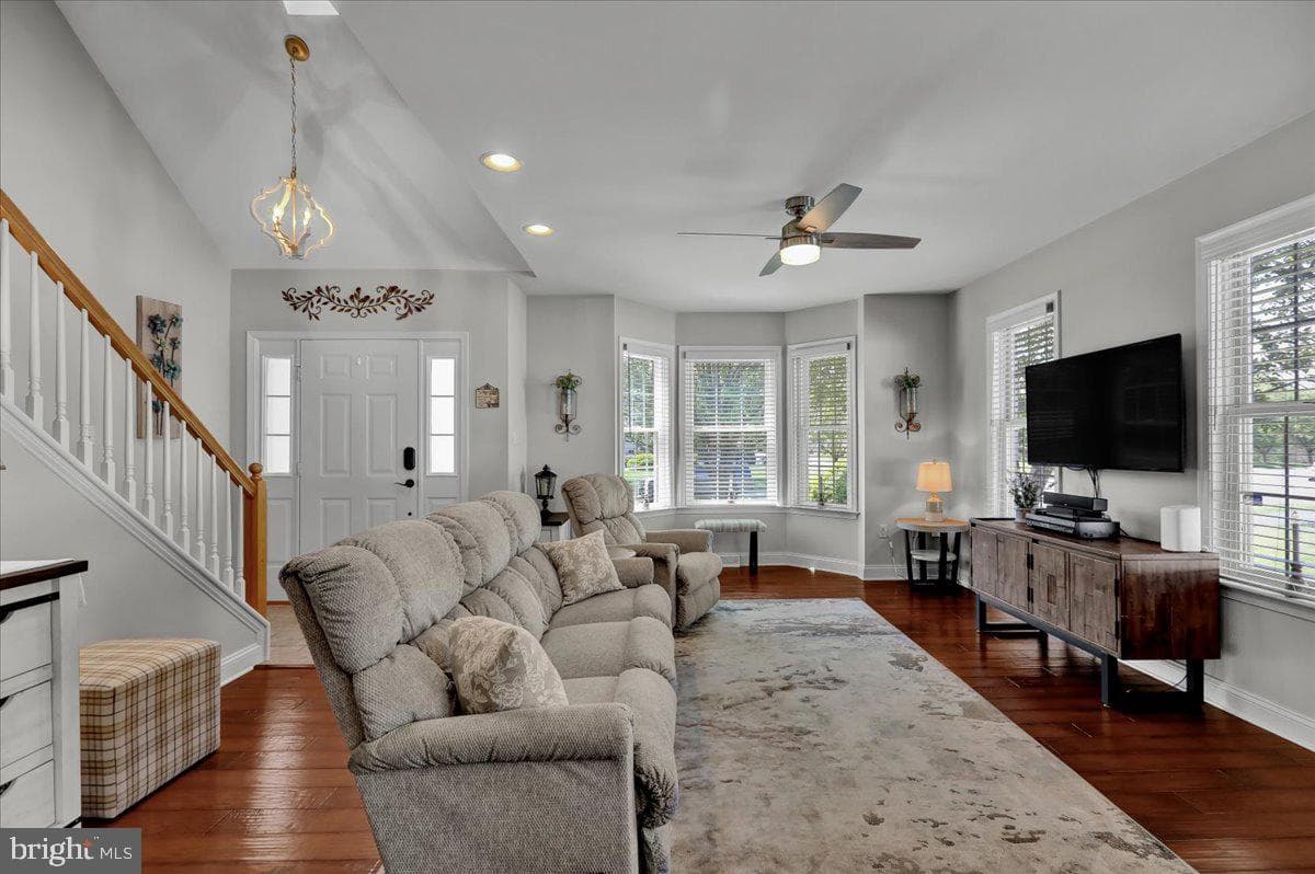 2693 Cobblestone Lane photo 8