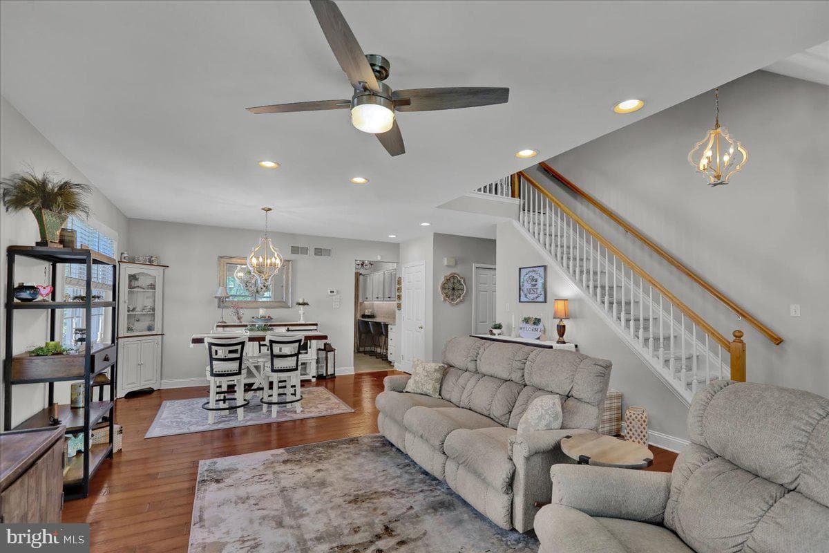 2693 Cobblestone Lane photo 9