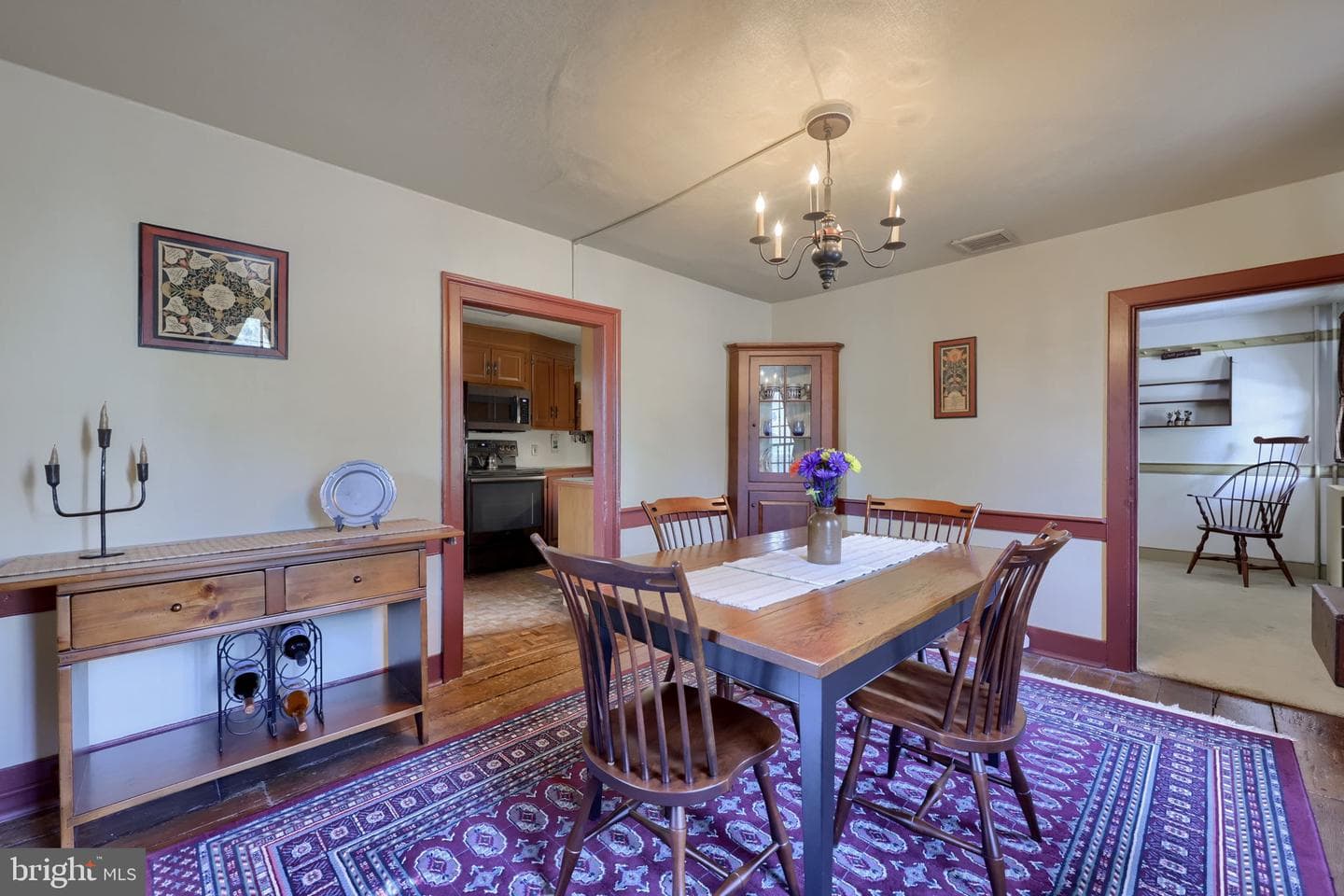 326 Miller Street photo 10