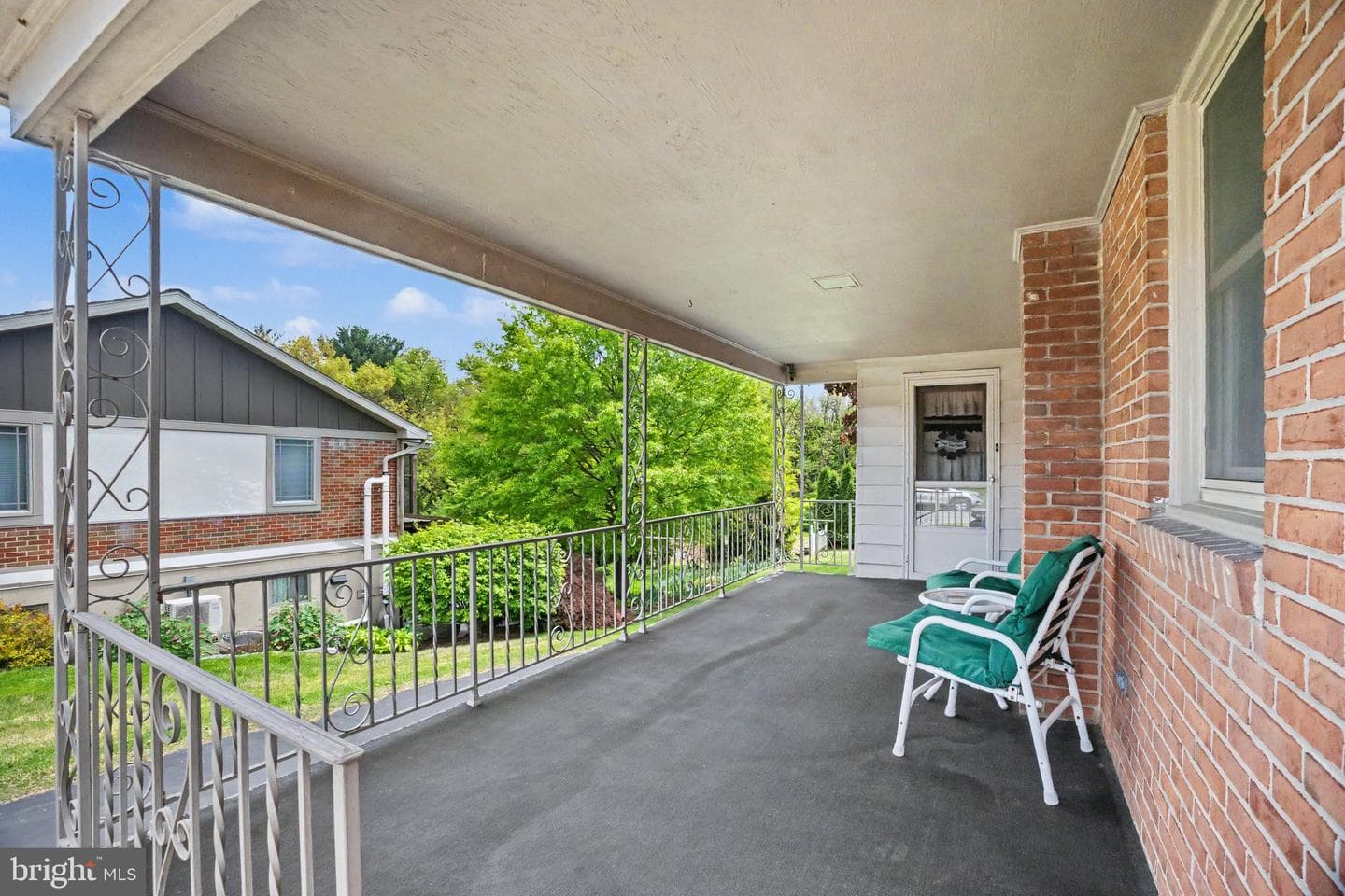422 Westview Drive photo 4