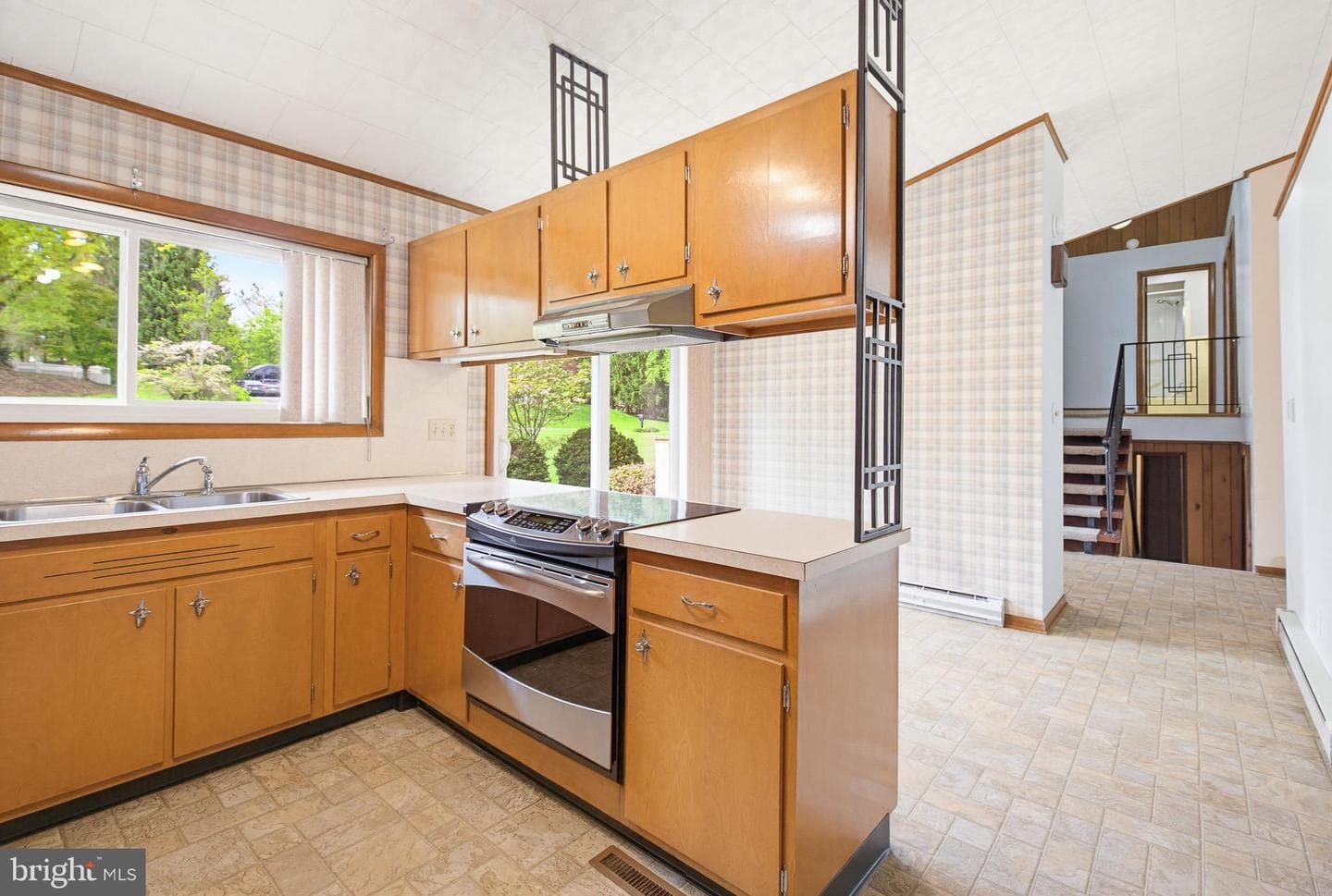 2149 Stonecrest Drive photo 4