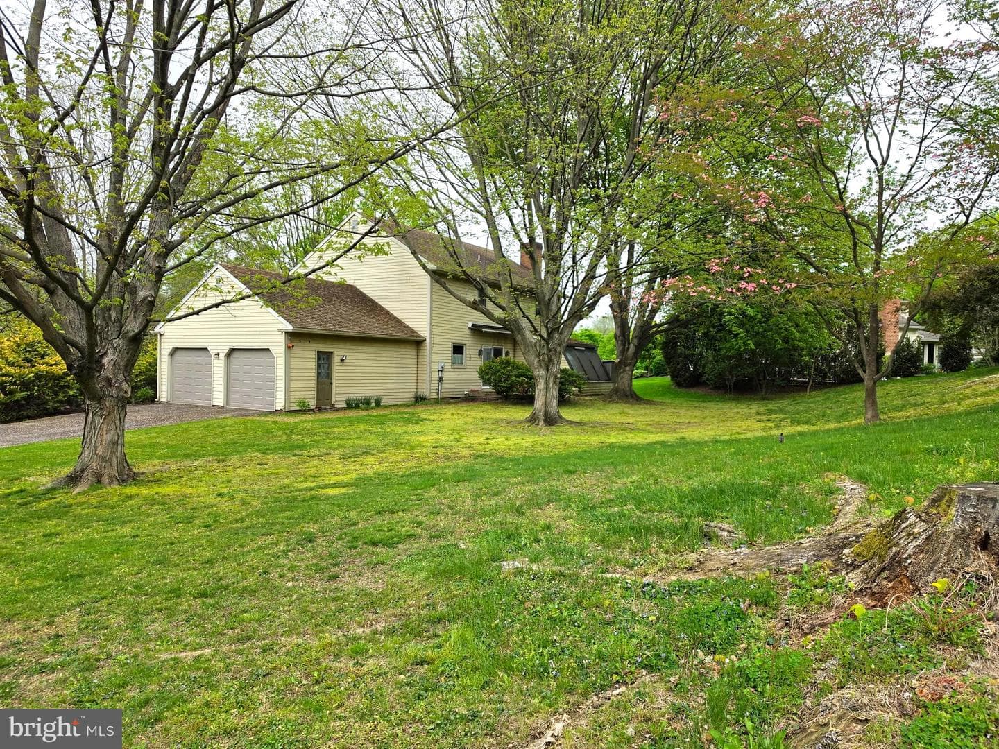 410 Cardinal Court photo 50