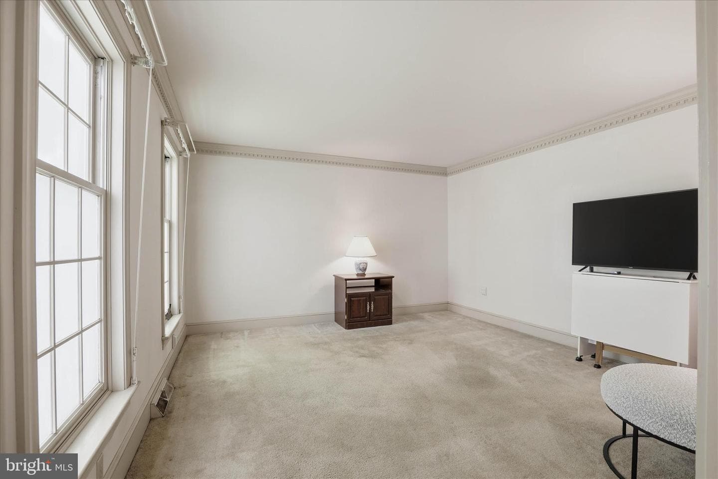 410 Cardinal Court photo 6