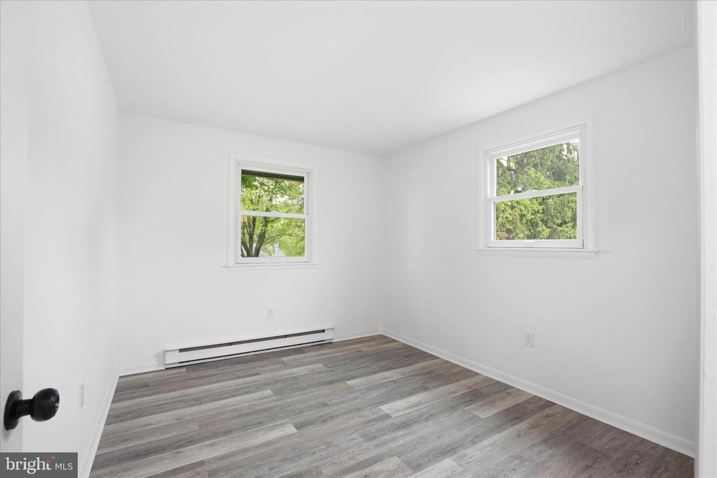 947 Hill Street photo 27