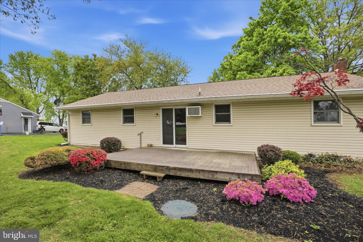 947 Hill Street photo 32