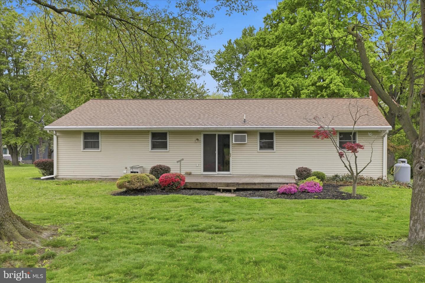 947 Hill Street photo 33