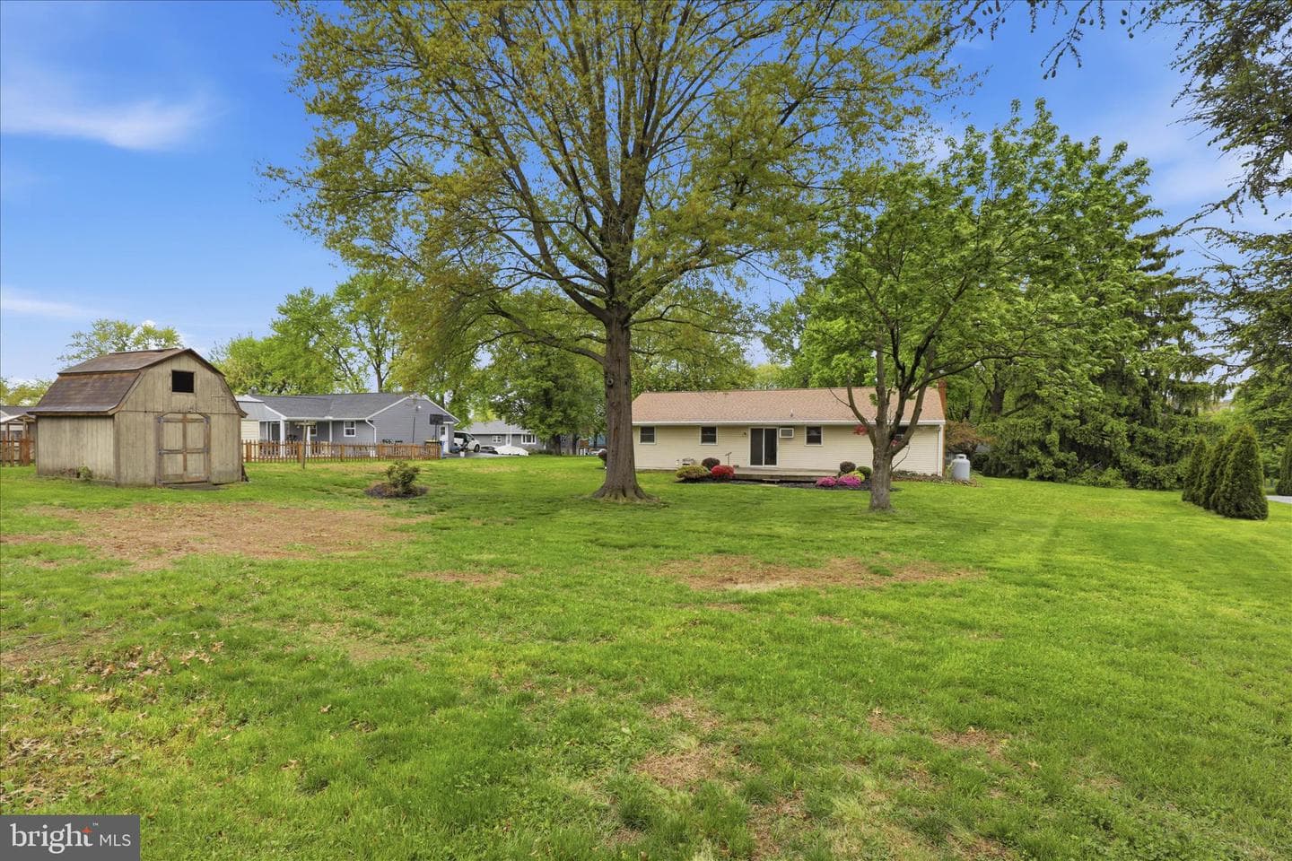 947 Hill Street photo 38