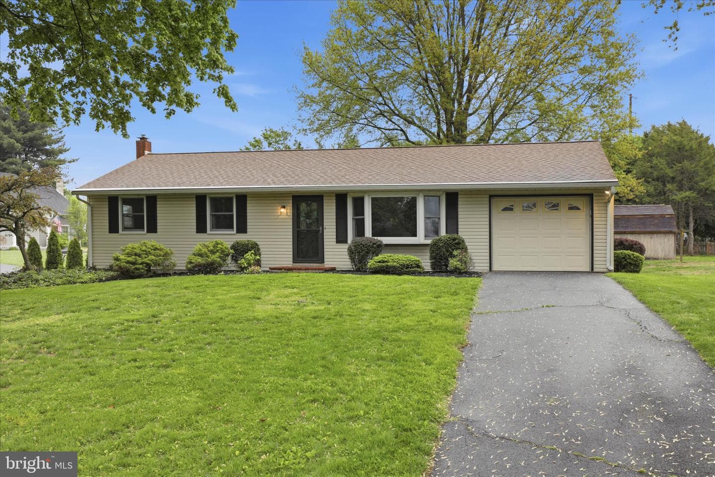 947 Hill Street photo 42