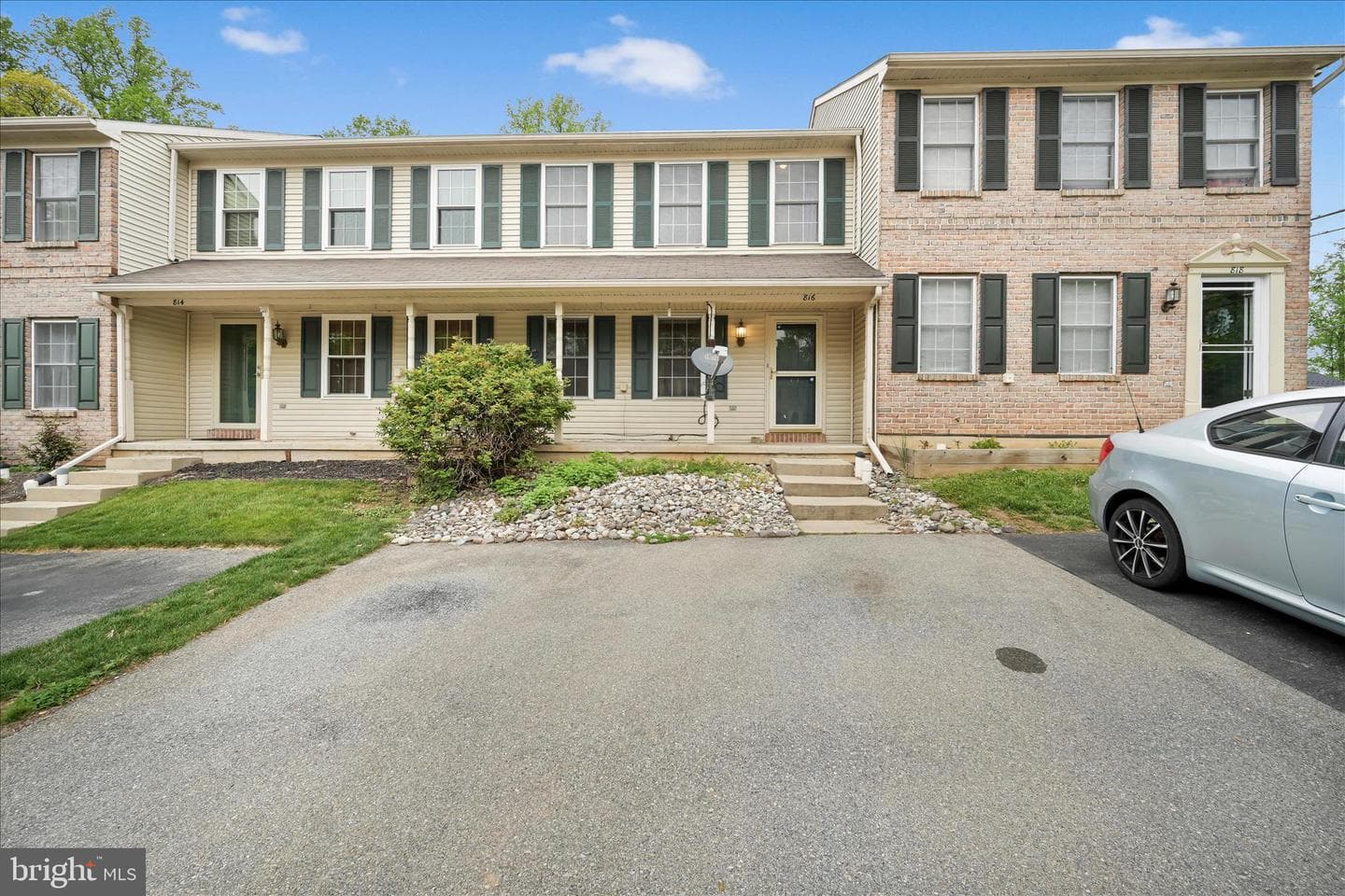 816 Rockwood Drive photo 3