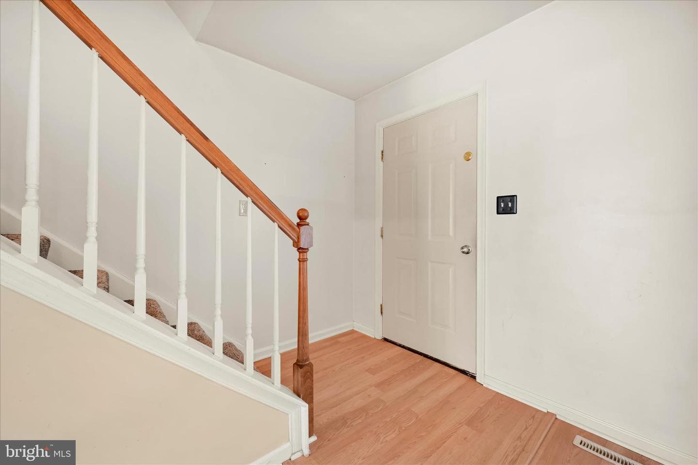 816 Rockwood Drive photo 5