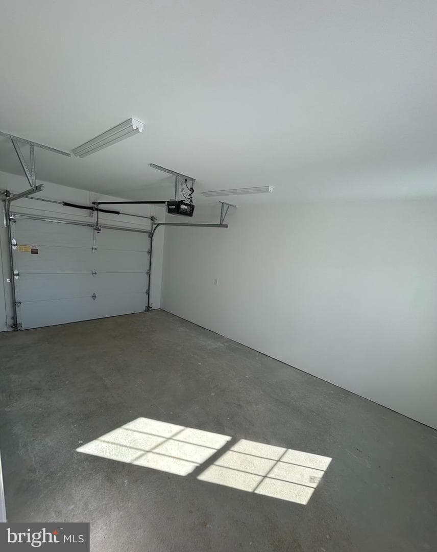 432 Eastwood Lane photo 19