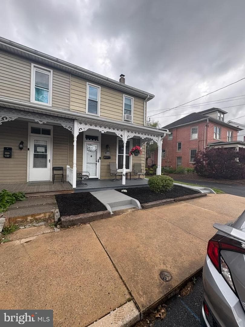 338 E Park Street photo 3