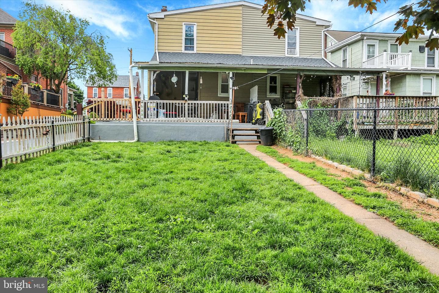 338 E Park Street photo 31